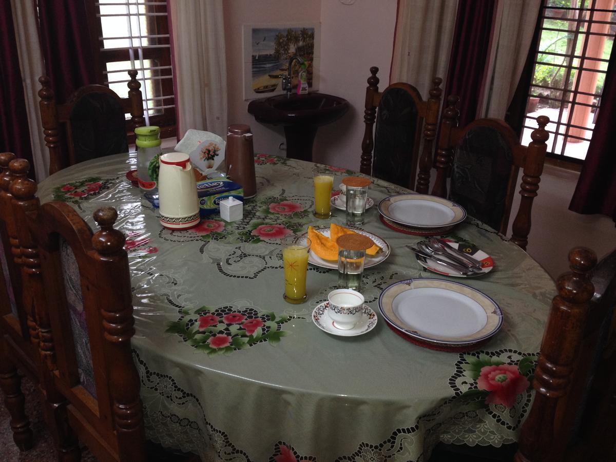 Ganesh House Homestay 可瓦兰 外观 照片