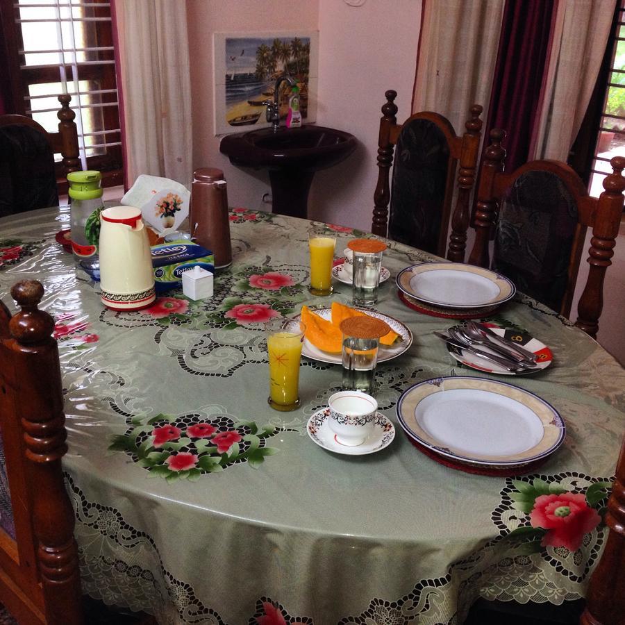 Ganesh House Homestay 可瓦兰 外观 照片