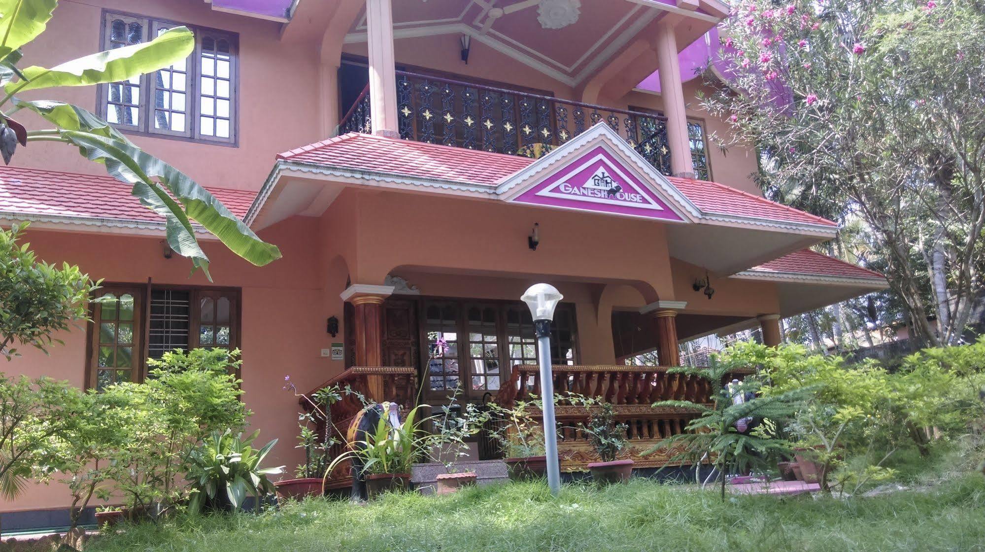 Ganesh House Homestay 可瓦兰 外观 照片