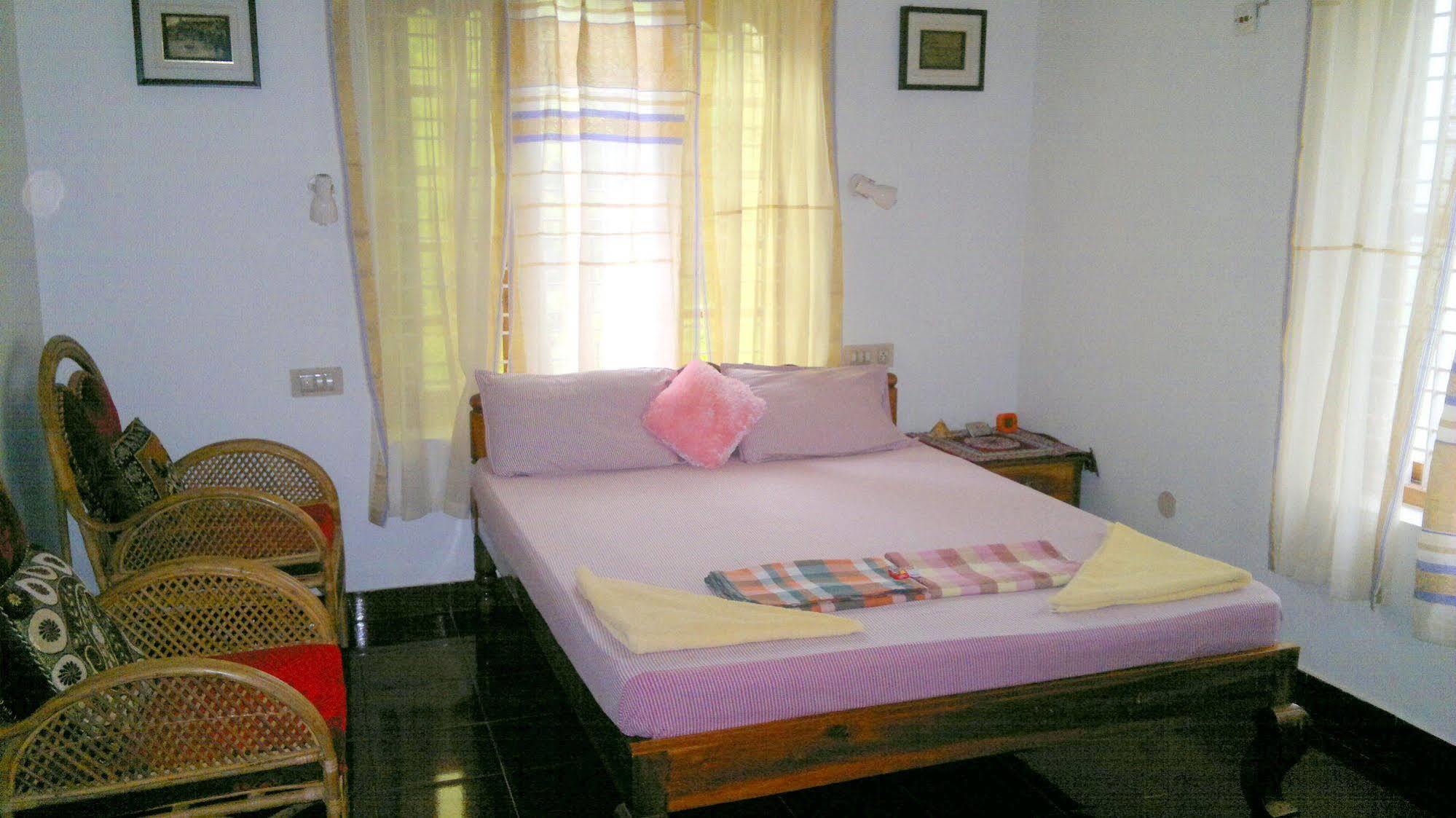 Ganesh House Homestay 可瓦兰 外观 照片